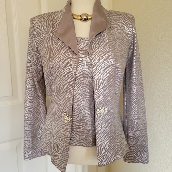 Evening Tank and Jacket - Picture 2 of 14